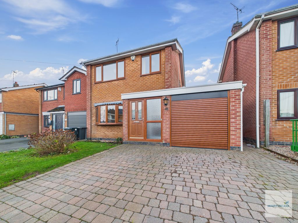 Property photo 1 of 17 Cam03394G0-Pr0415-Still021