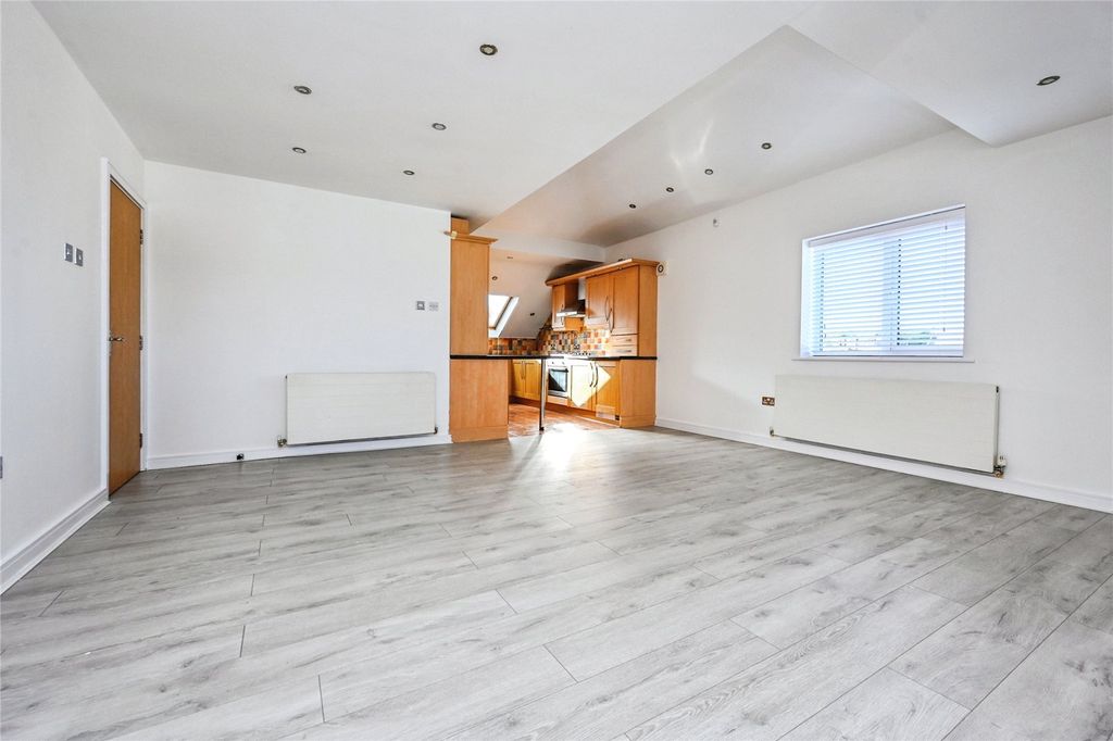 Property photo 3 of 15 Picture No. 22