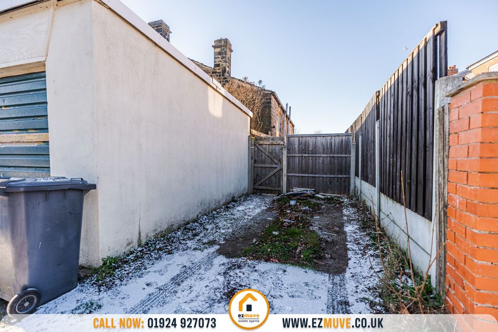 Additional image 22 of 3 bed semi-detached house for saleThorncliffe Road, Batley WF17