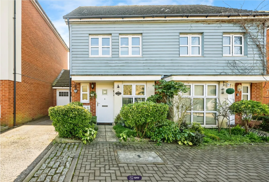 Property photo 1 of 16