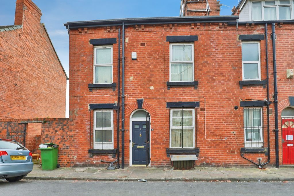 Property photo 1 of 7