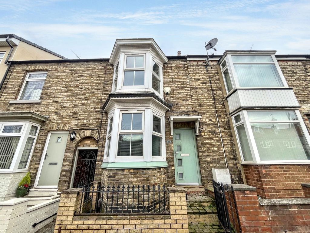 Property photo 1 of 16