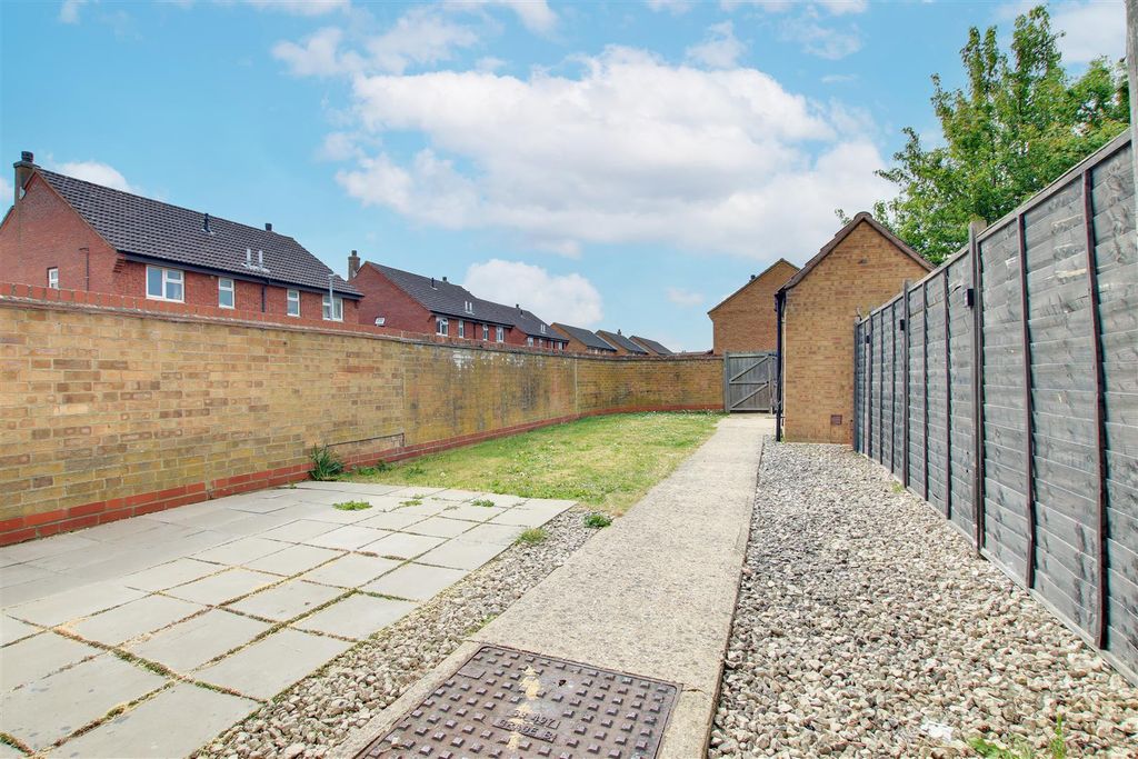 Property photo 3 of 11 Img_0271-Img_0273.Jpg