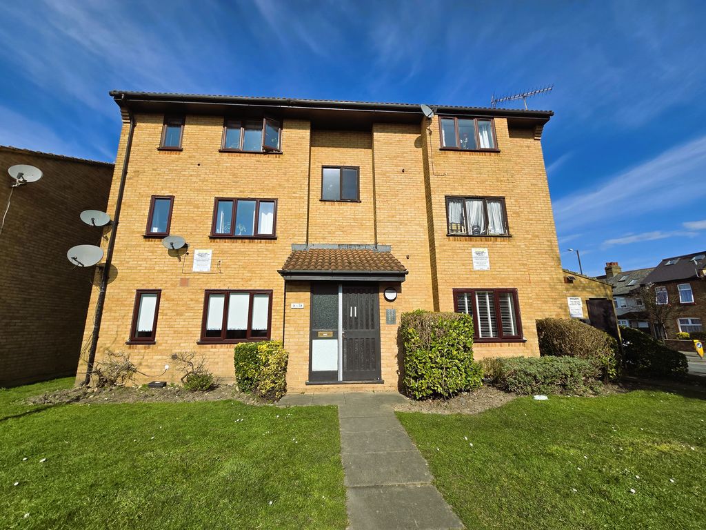 Property photo 1 of 6