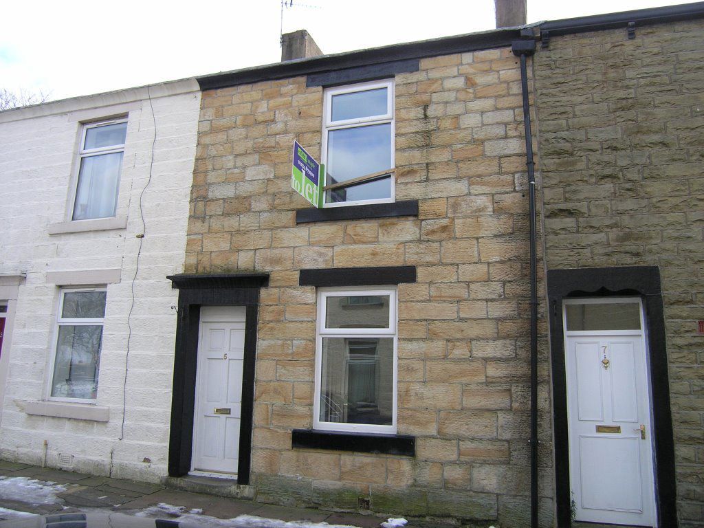 Property photo 1 of 5