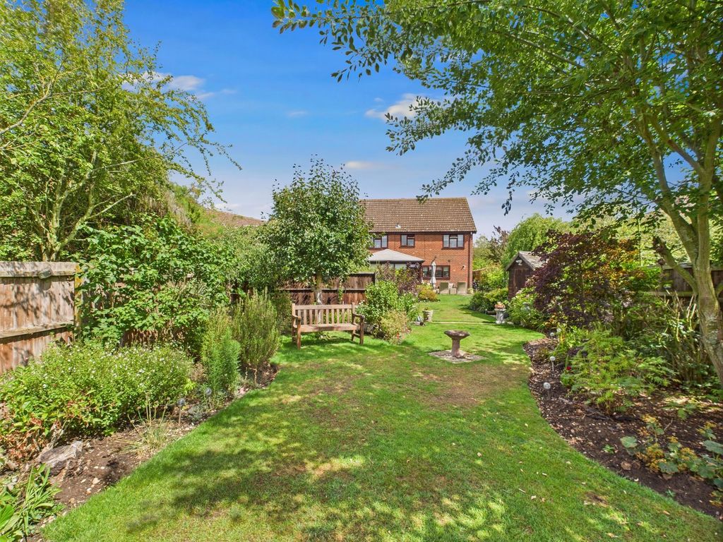 Property photo 2 of 31