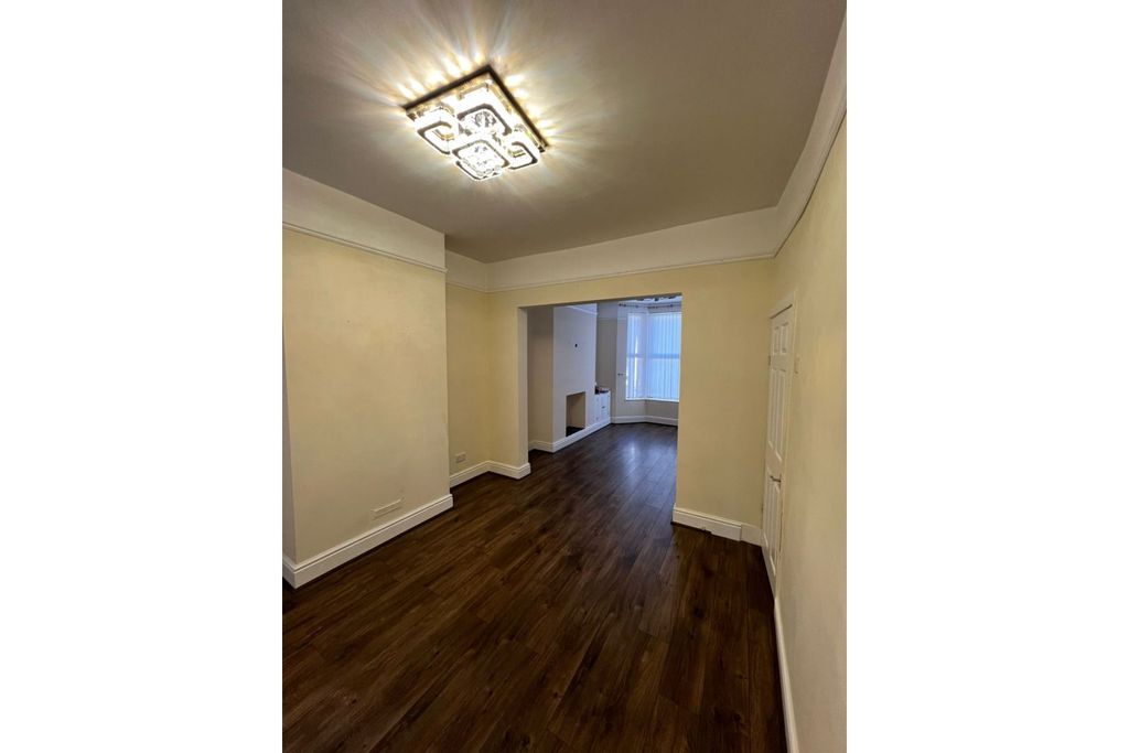 Property photo 3 of 15 Lounge/Dining Room