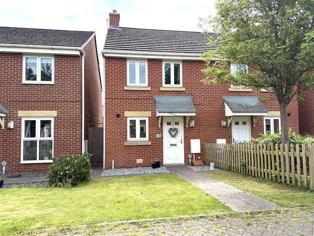 Property photo 1 of 17 7 Oak.Jpeg