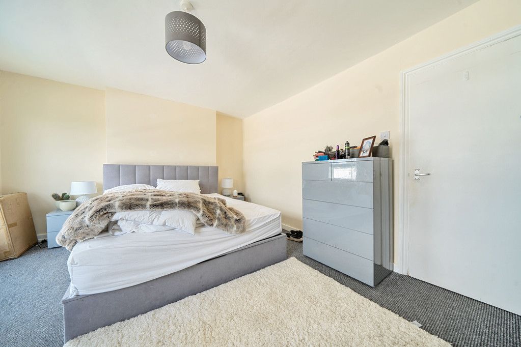 Property photo 3 of 11 Bedroom