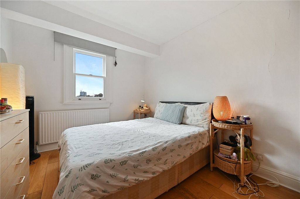 Property photo 3 of 7 Picture No. 29