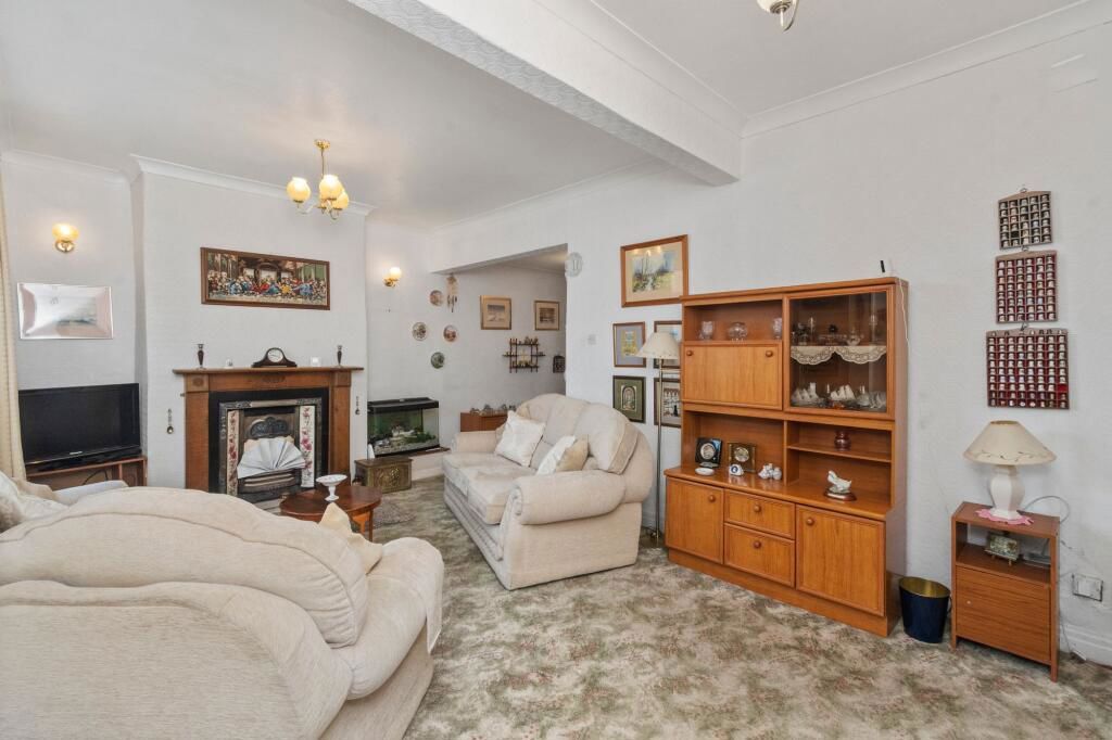 Property photo 3 of 40