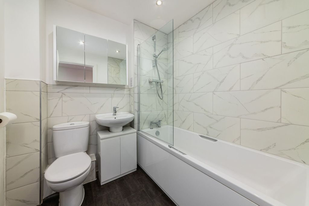 Additional image 10 of 2 bed semi-detached house for saleBluebell Lane, Didcot OX11
