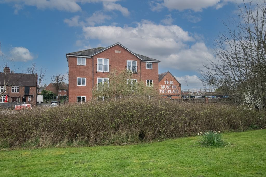 Property photo 1 of 13