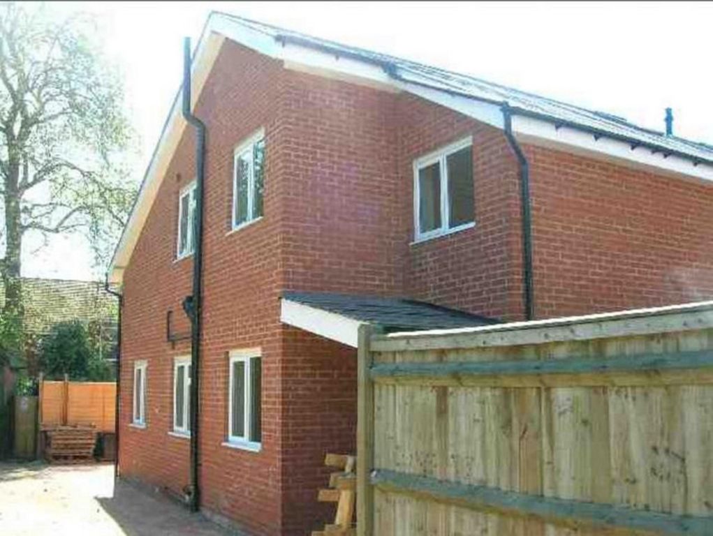Property photo 1 of 8