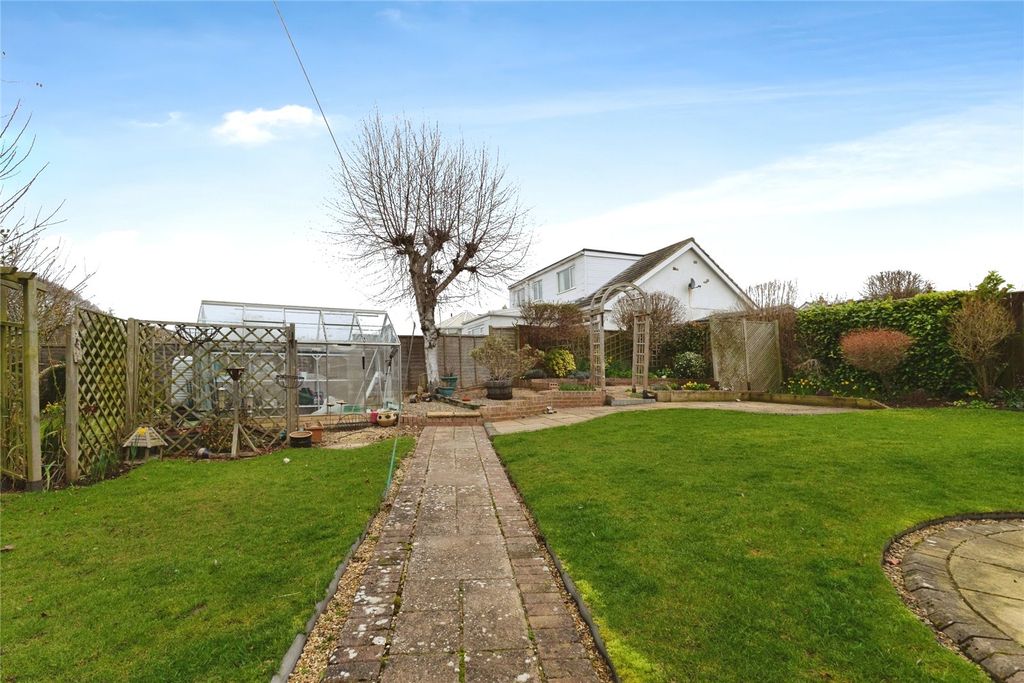 Property photo 2 of 18 Picture No. 21