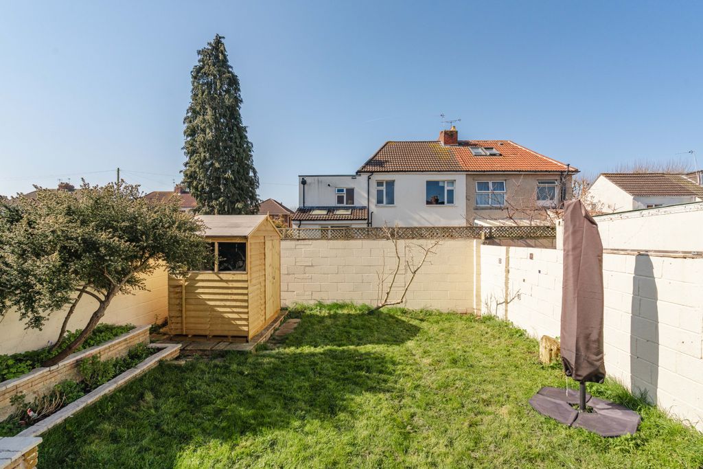 Property photo 3 of 17 3