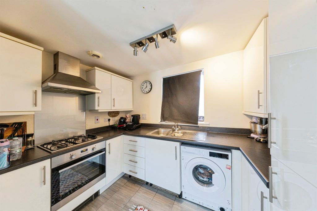 Property photo 2 of 13