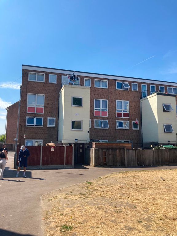 Property photo 1 of 9 Aafd64c0-6Fe6-490B-Ad75-E9A0A730Aa6B