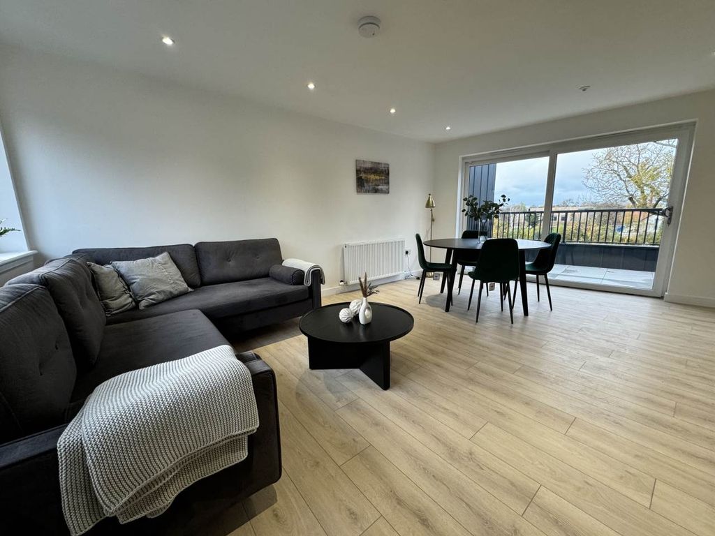 Property photo 3 of 13 2