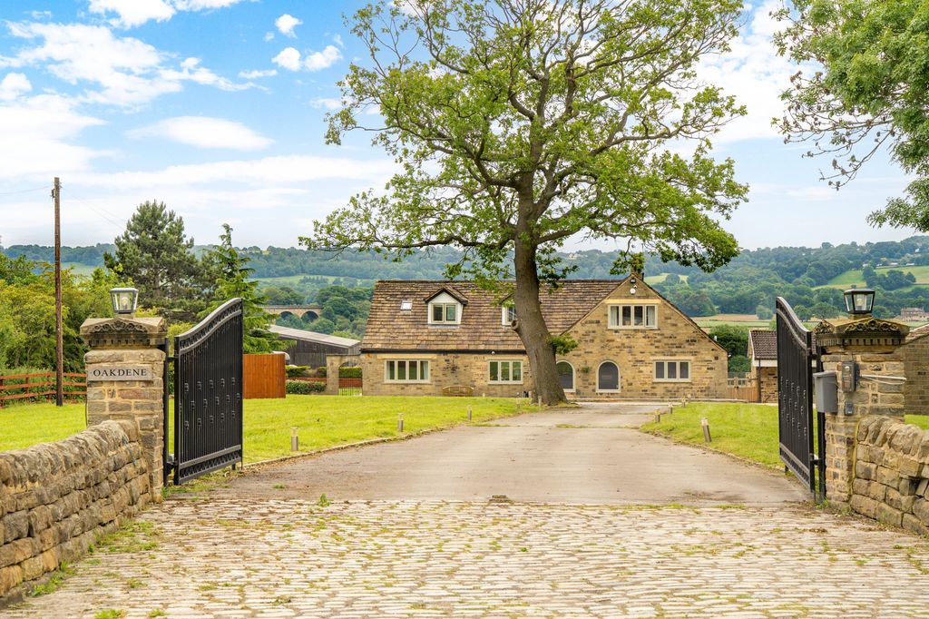 Property photo 1 of 58