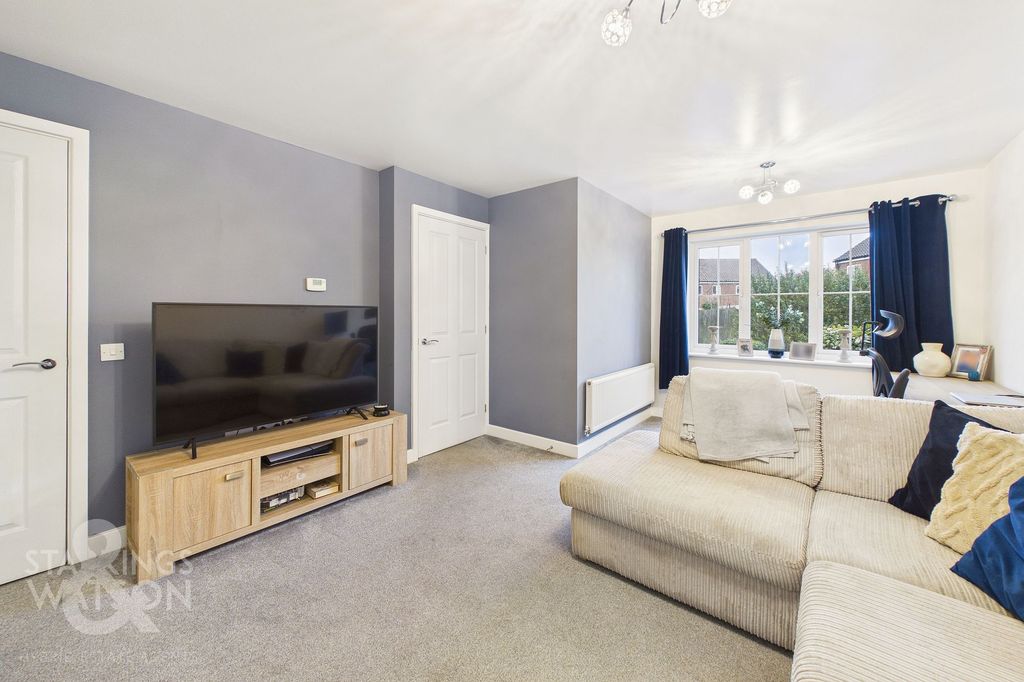 Property photo 2 of 30