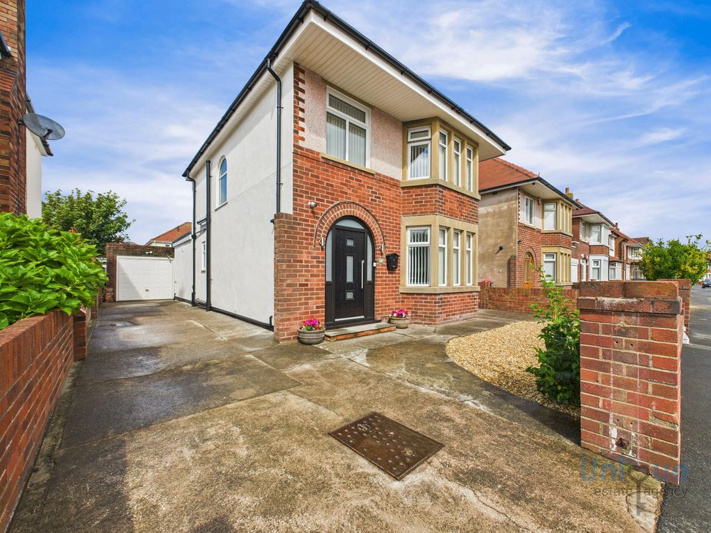 Property photo 1 of 29