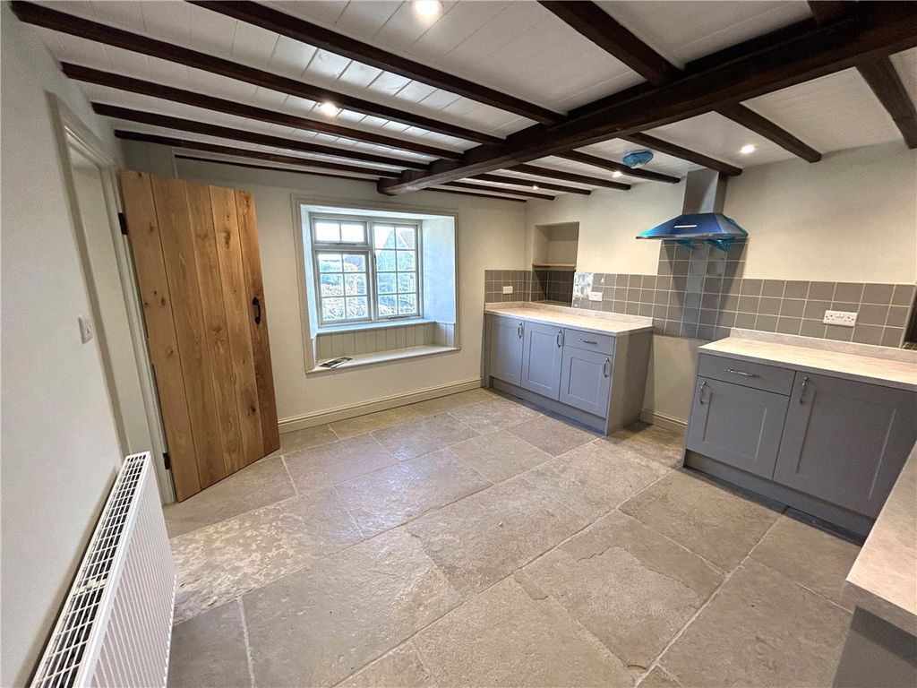 Property photo 3 of 10 Picture No. 06