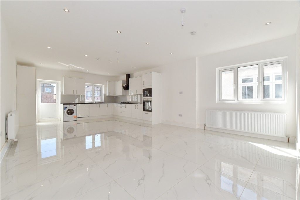 Property photo 3 of 13 Lounge/Diner/Kitchen