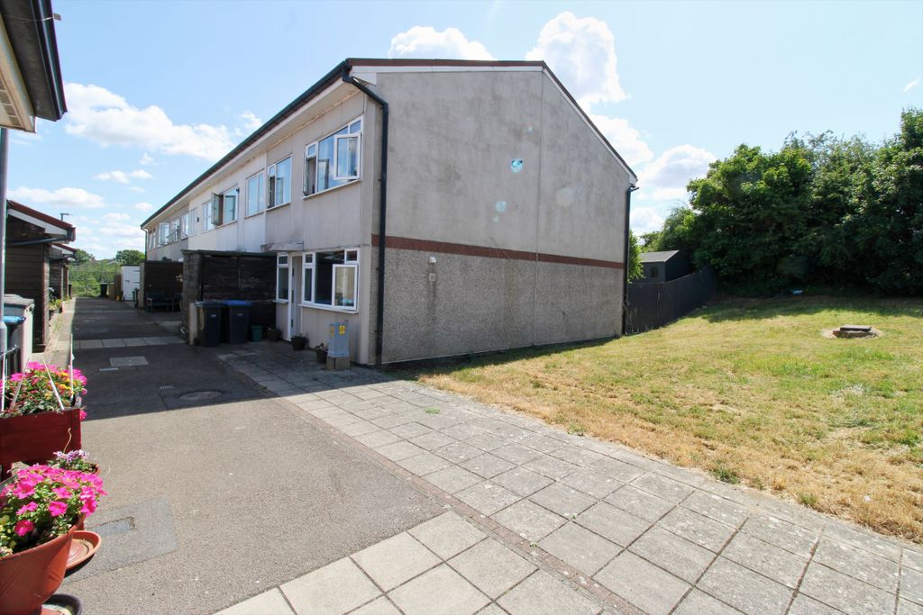Property photo 1 of 26