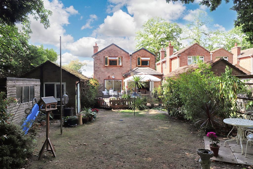 Property photo 3 of 15