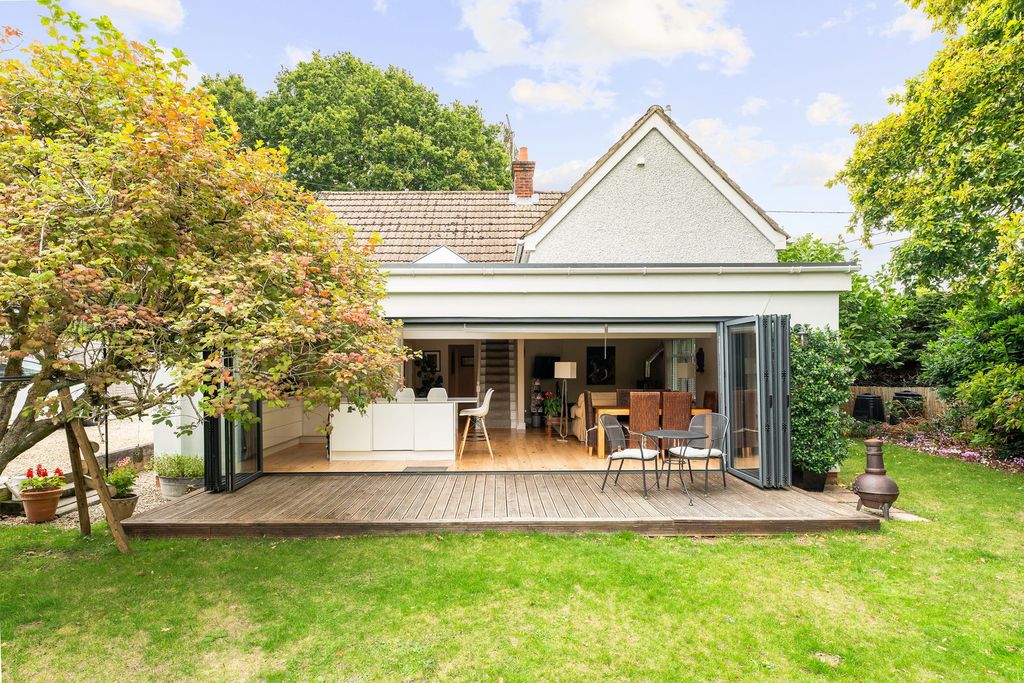 Property photo 1 of 21