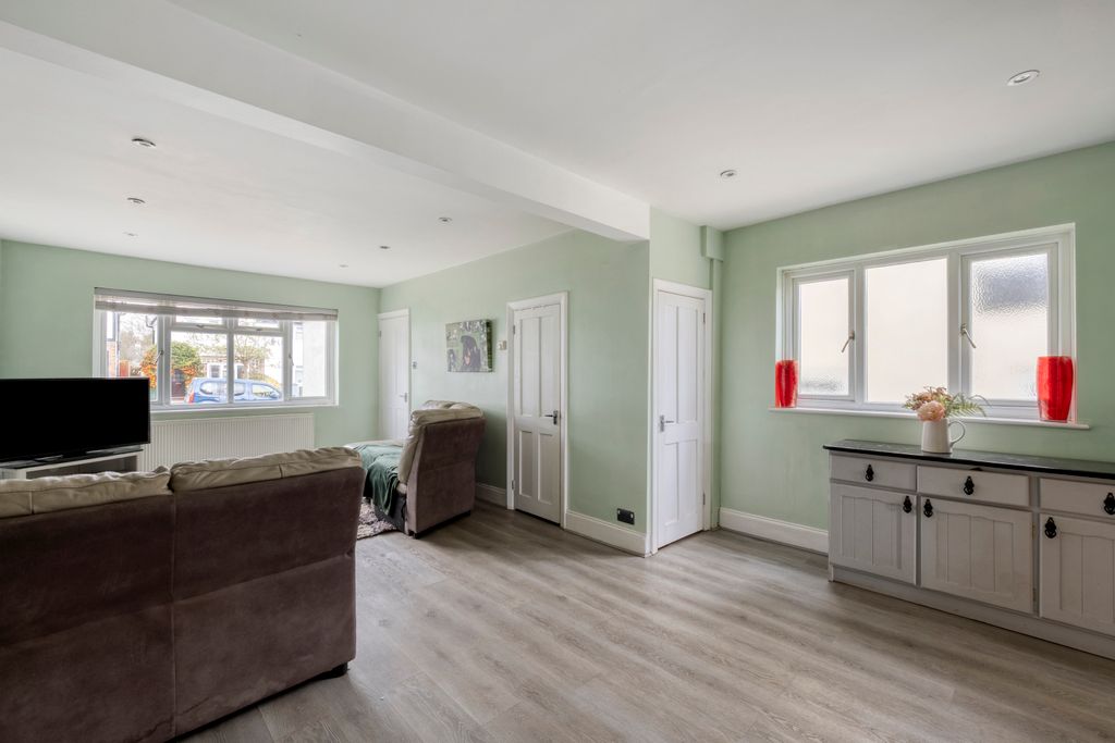 Property photo 3 of 18 Picture No. 07