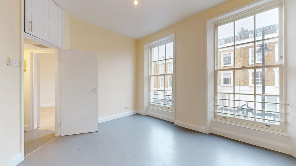 Property photo 3 of 9 Flat C, 16 Huntingdon Street, Barnsbury, London, N1 1Bs