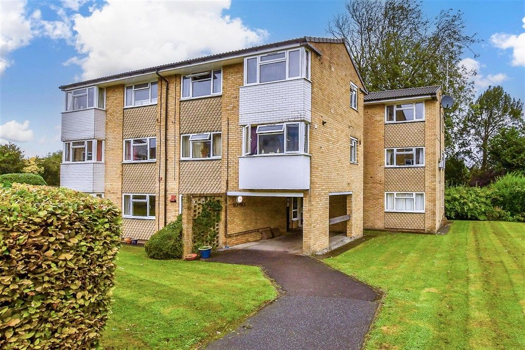 Property photo 2 of 11 External (Web)