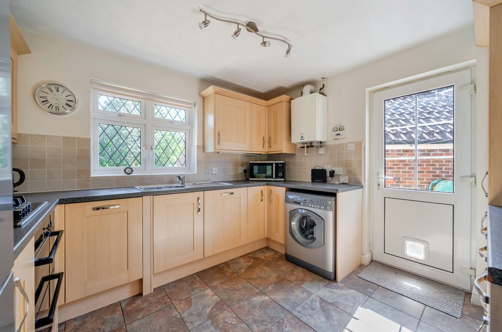 Property photo 3 of 13 1471522-4-6A47d93...