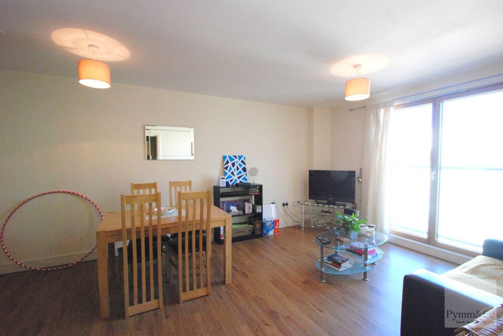 Property photo 2 of 5