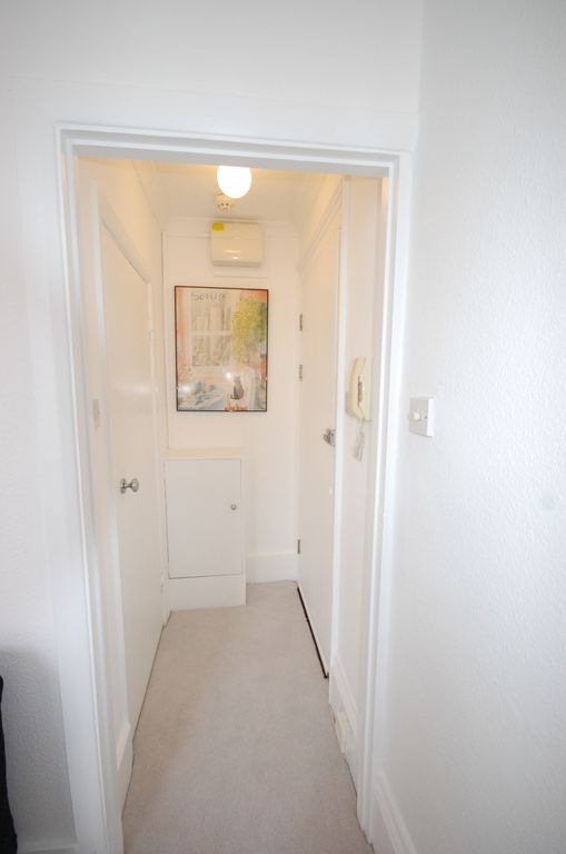 Property photo 3 of 6 Hallway