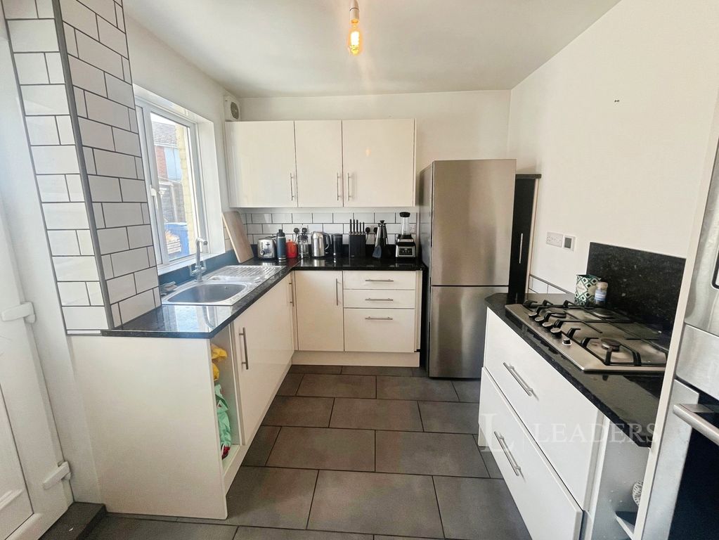 Property photo 2 of 16 Pbox-Img.Jpg