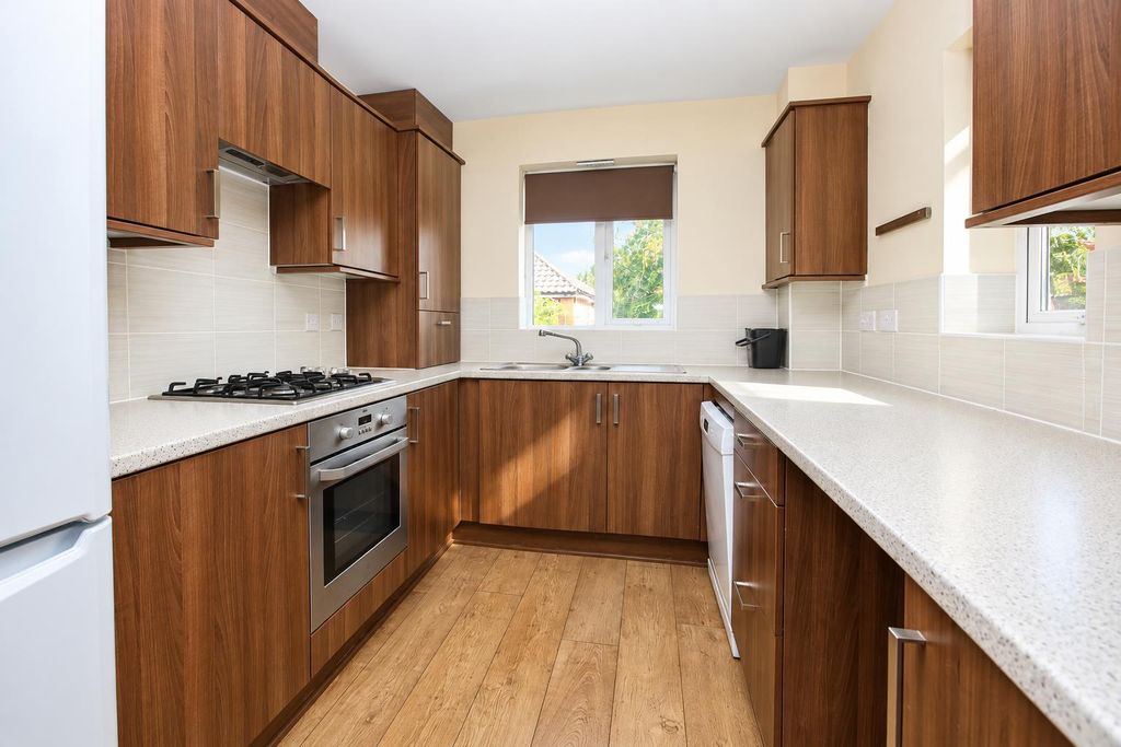 Property photo 2 of 13 E44Cdbe8-A011-4Cec-8Eea-36A433857A00.Png