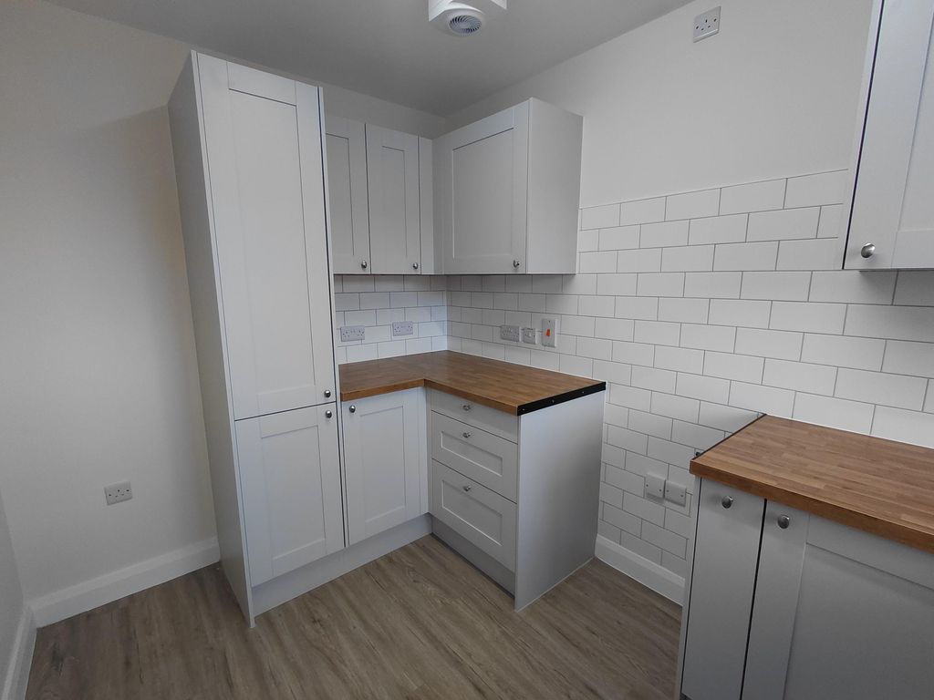 Property photo 2 of 16 Kitchen