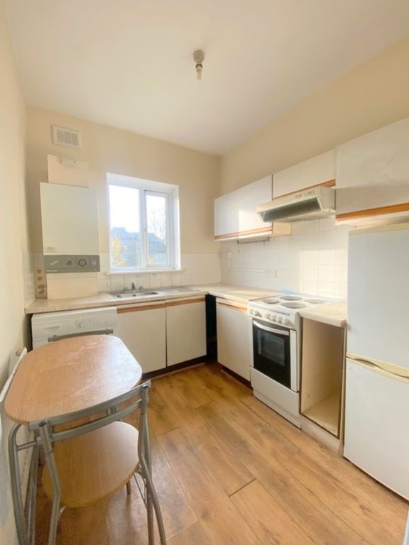 Property photo 3 of 4 1-001