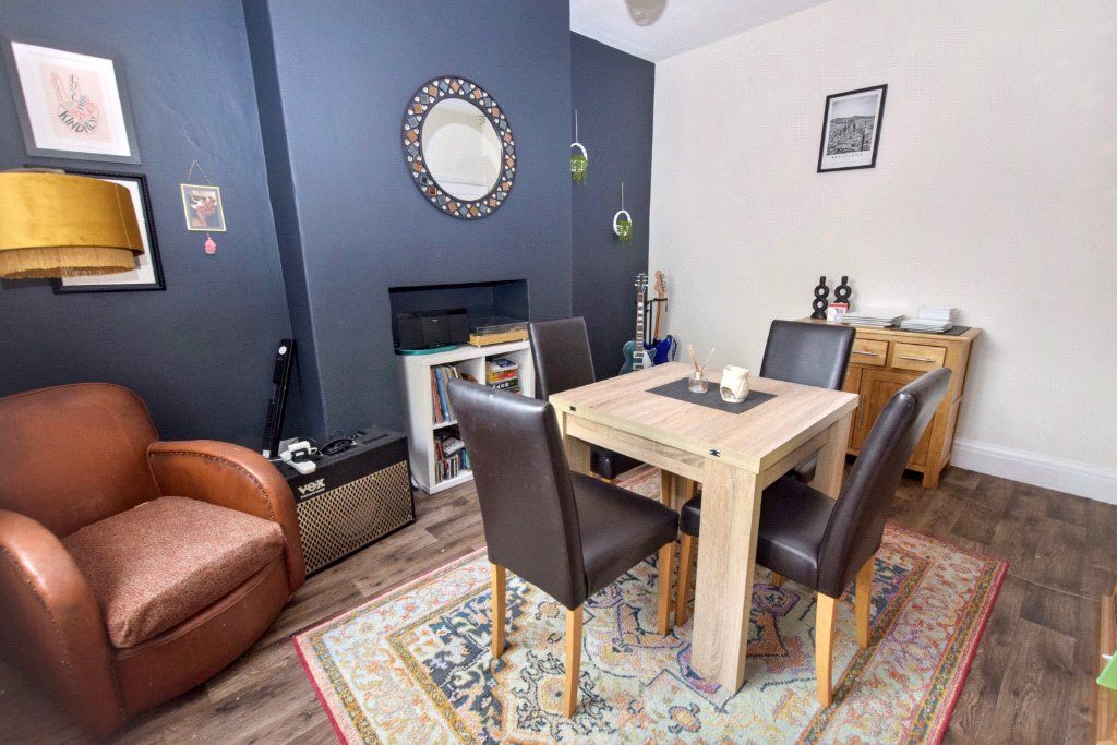 Property photo 3 of 14 Dining Room