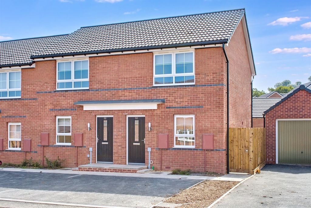 Property photo 1 of 8 (Main)