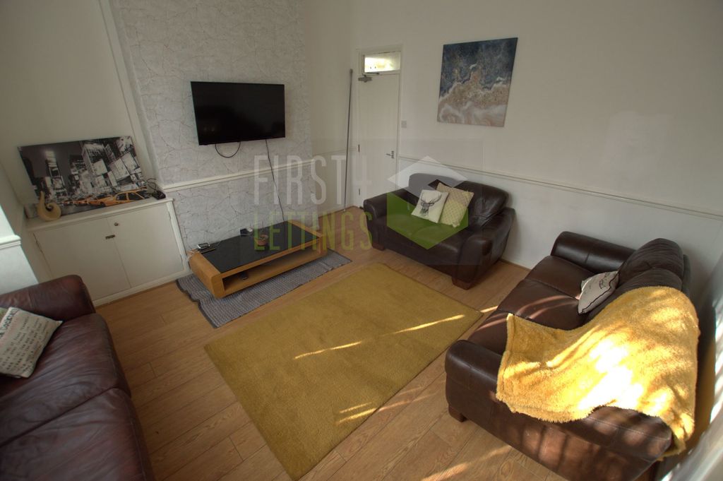 Property photo 2 of 18 Photo 6