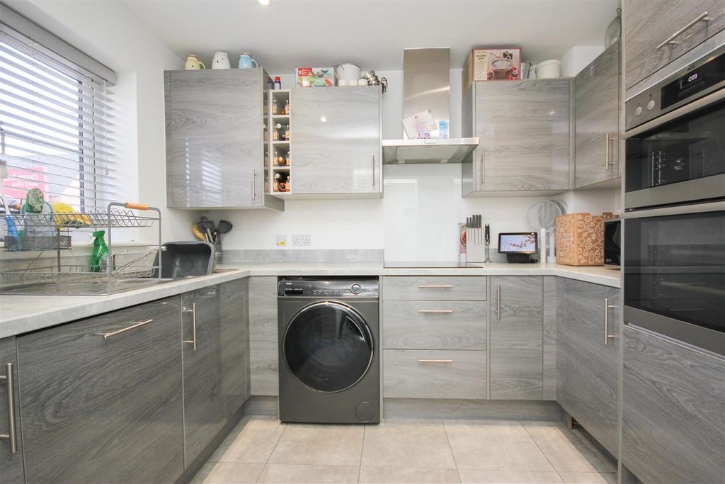 Property photo 3 of 13 K1.Jpg