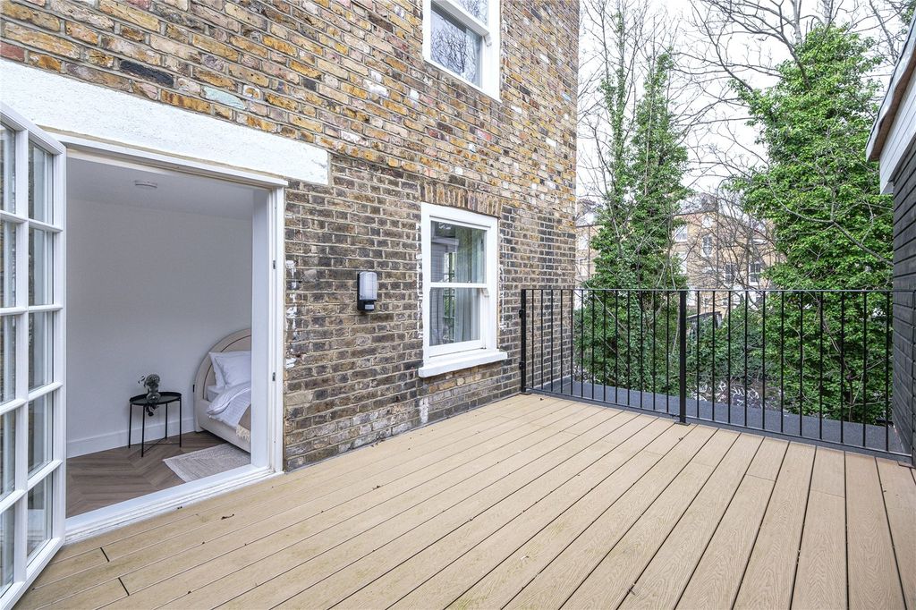 Property photo 3 of 17 Picture No. 20