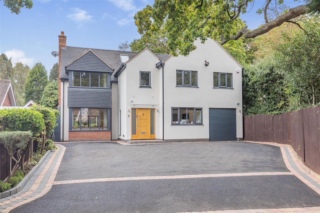 Property photo 1 of 46 8665443-Exterior03.Jpg