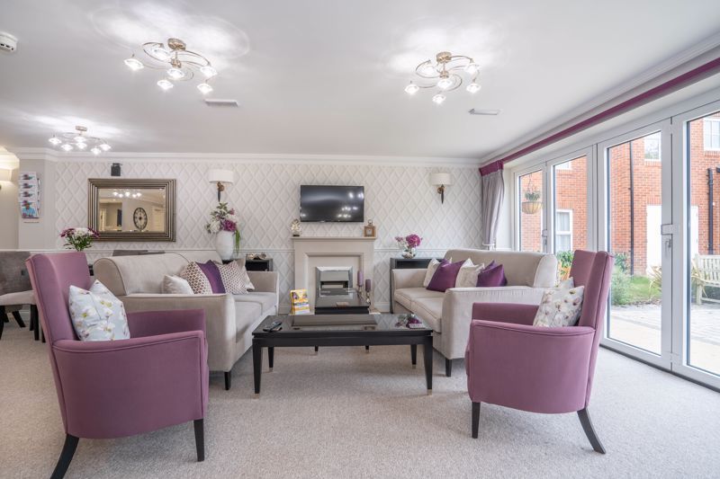 Property photo 2 of 10 Residents Lounge