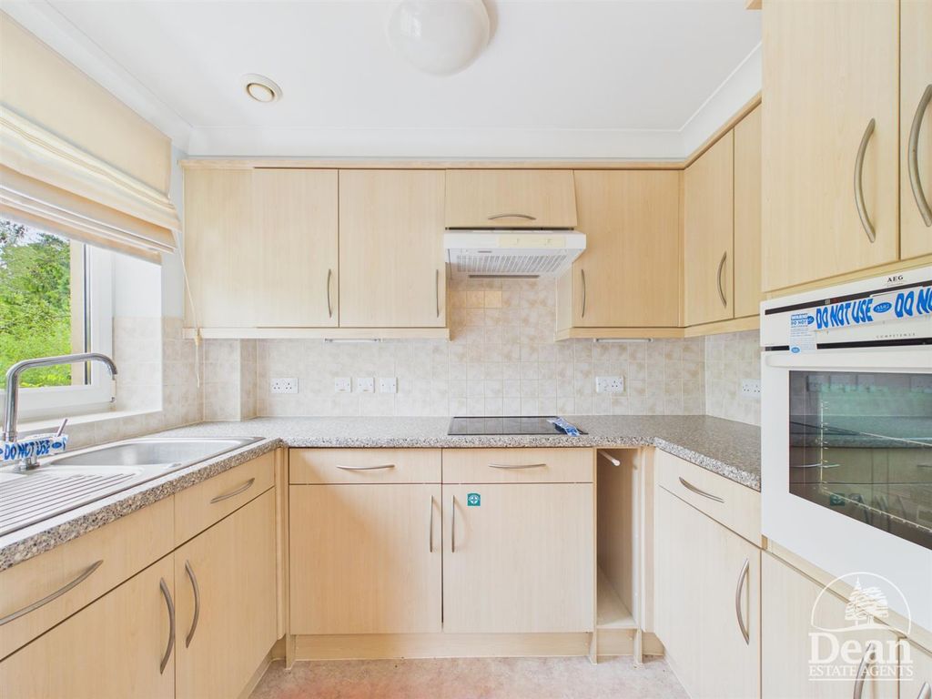 Property photo 2 of 9