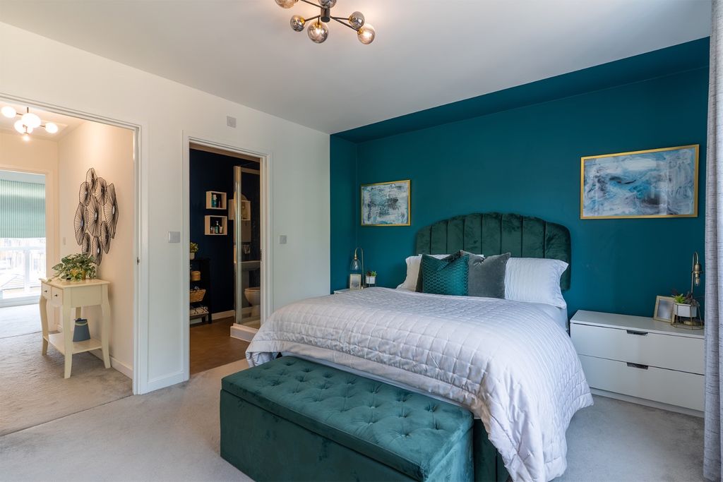 Property photo 2 of 25 5304692